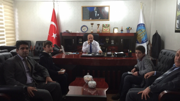 10. Yıl Atatürk Ortaokulu Çevre Kulübü Başkan ve Başkan Yrd. İl Müdürümüzü Ziyareti
