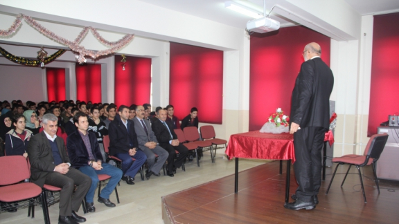 Araştırmacı Yazar Abdurrahman DİLİPAK, Bitlis Hikmet Kiler Fen Lisesi Öğrencileriyle bir araya geldi