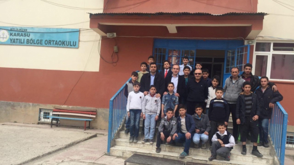 Sayın İl Milli Eğitim Müdürümüz Mehmet Emin KORKMAZ Hizan İlçemizdeki Karasu Yatılı Bölge Ortaokulunu ziyaret etti.