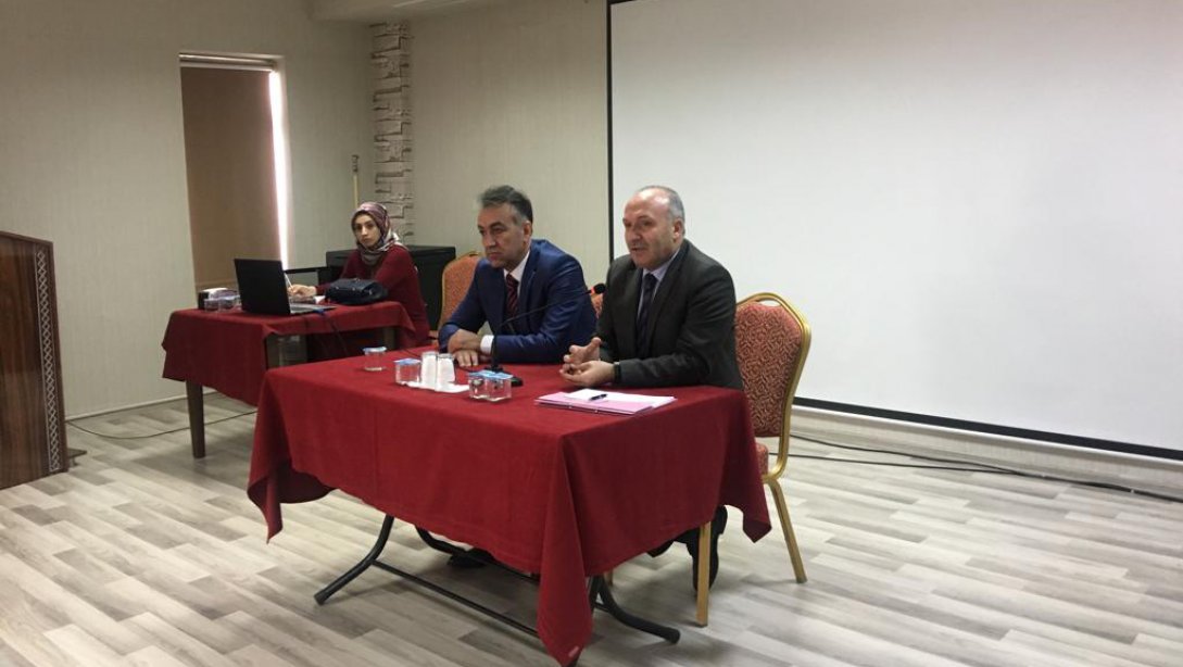 Bitlis Öğretmenevinde Valimiz Oktay Çağatay ve İl Milli Eğitim Müdürümüz M. Emin Korkmaz´ın Katılımıyla 2023 Eğitim Vizyonu Kapsamında Toplantı Yapıldı 