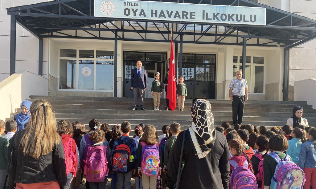 İl Milli Eğitim Müdürümüz Sayın Mehmet Emin KORKMAZ, Oya Havare İlkokulu'ndaki Bayrak Törenine Katıldı