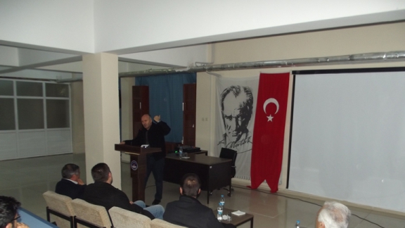 İl Milli Eğitim Müdürümüz Sayın Mehmet Emin KORKMAZ Kredi Yurtlar Kurumunda Konferans Verdi.