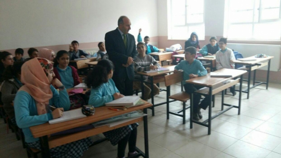 İl Milli Eğitim Müdürümüz Sayın Mehmet Emin KORKMAZ´ın Merkez Sevgi Ortaokulu ziyareti