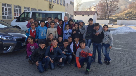 İl Milli Eğitim Müdürümüz Sayın Mehmet Emin KORKMAZ Merkez Yatılı Bölge Ortaokulunu ziyaret etti.