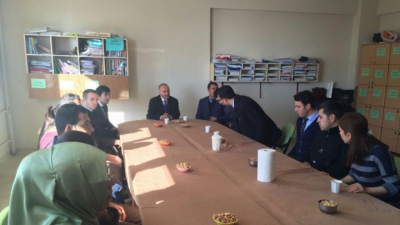 İl Milli Eğitim Müdürümüz Sayın Mehmet Emin KORKMAZ Ahlat İlçemizde bulunan Ovakışla Yatılı Bölge  Ortaokulunu ziyaret etti.