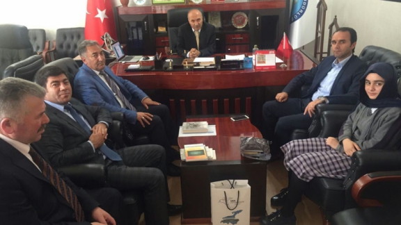 TEOG Şampiyonumuz il Milli Eğitim Müdürümüz Sayın Mehmet Emin KORKMAZ´ı ziyaret etti.