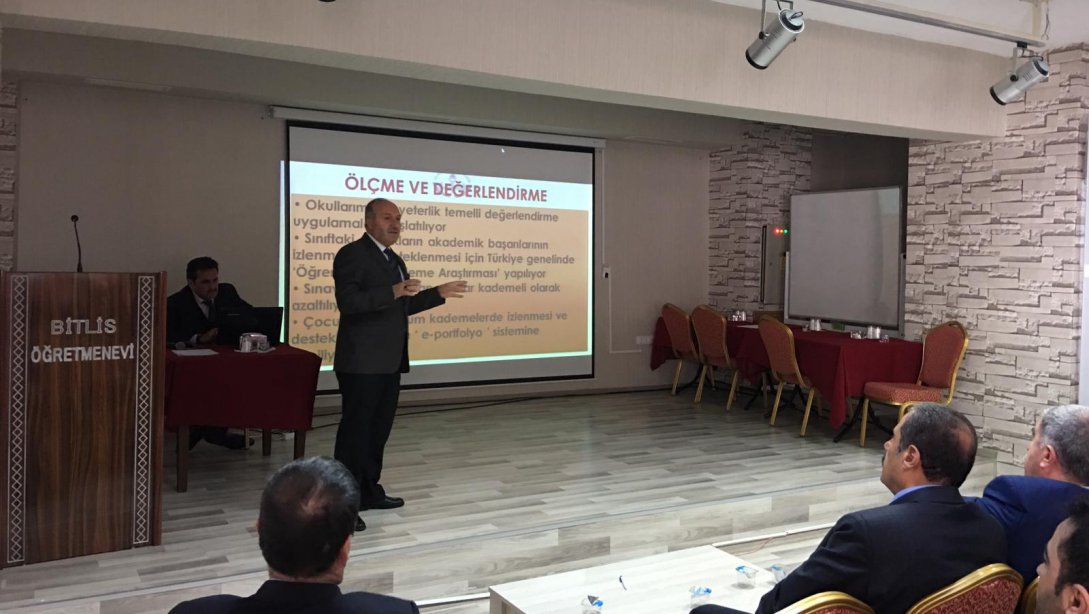 Bitlis Öğretmenevinde "İlçe Eğitim Müdürleri Kurulu Toplantısı" Gerçekleştirildi