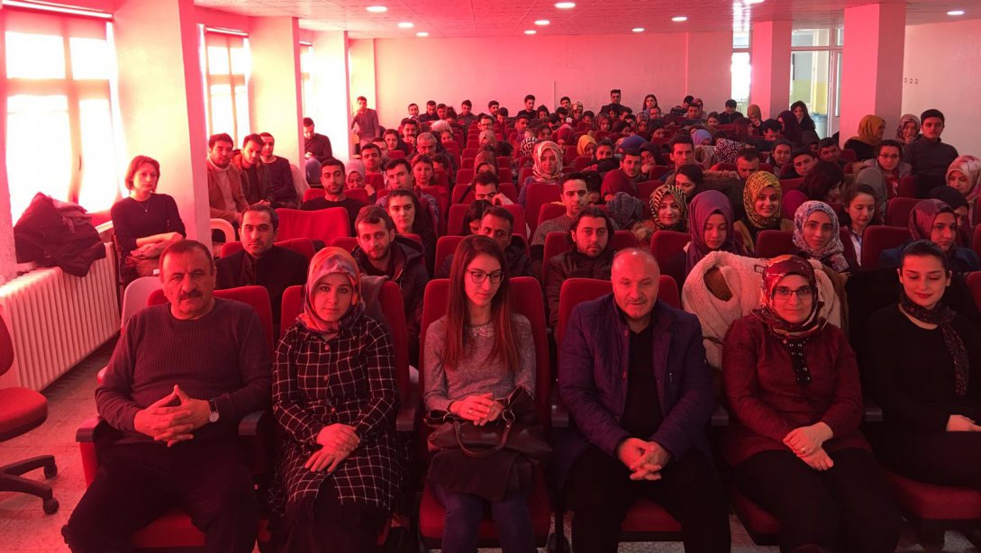 İl Milli Eğitim Müdürümüz Mehmet Emin Korkmaz Tatvan İlçemizde Aday Öğretmenlerimizin Yetiştirme Programına Katıldı