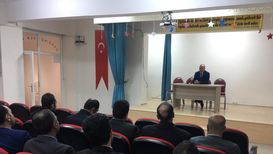 İl Milli Eğitim Müdürümüz Mehmet Emin Korkmaz Güroymak İlçemizde İdarecilerimizle Değerlendirme Toplantısına Katıldı