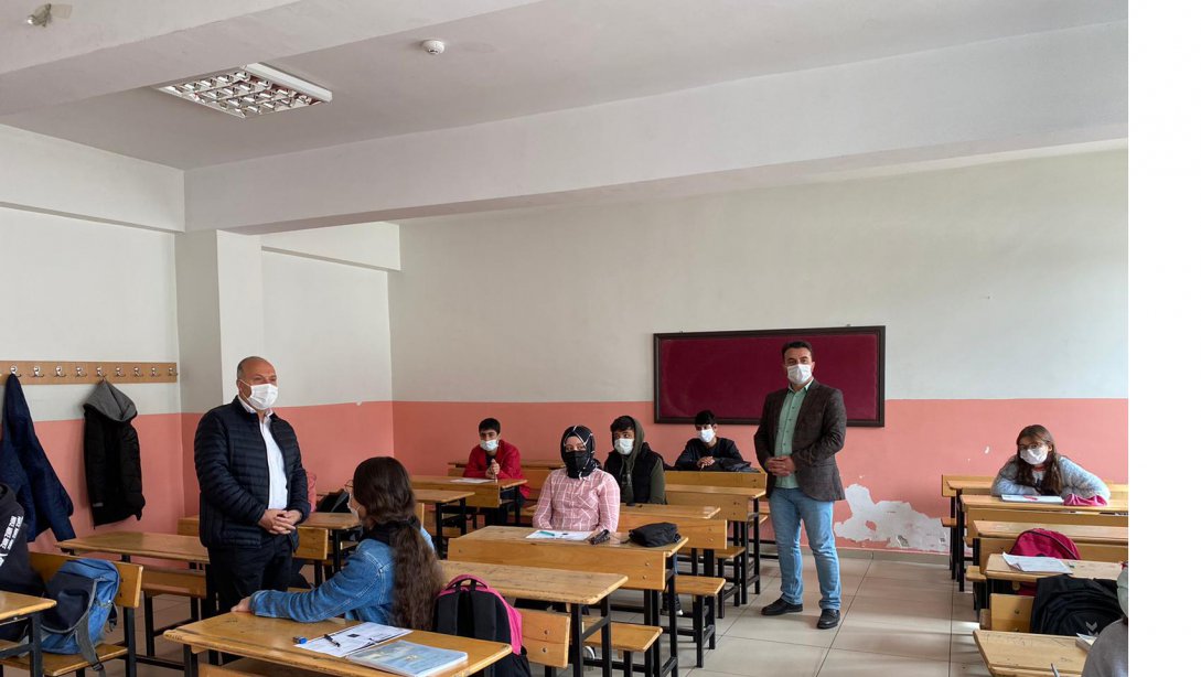 İl Müdürümüz Sayın Mehmet Emin Korkmaz'ın Selahattin Eyyubi Ortaokulu Ziyareti