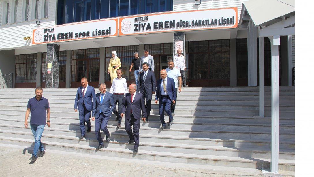 MEB Teftiş Kurulu Başkanı Sayın Metin Çakır 2022-2023 Eğitim Öğretim yılı  yapılan hazırlık çalışmalarını yerinde incelemek üzere Bitlis'e geldi.