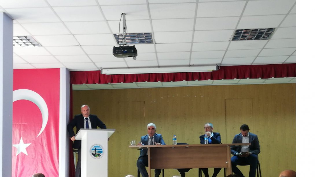 İl Müdürümüz Sayın Mehmet Emin KORKMAZ başkanlığında, Adilcevaz Şube Müdürleri ve Okul Müdürlerinin katılımıyla 2022-2023 Eğitim-Öğretim Yılı Hazırlık ve Değerlendirme Toplantısı gerçekleştirildi.