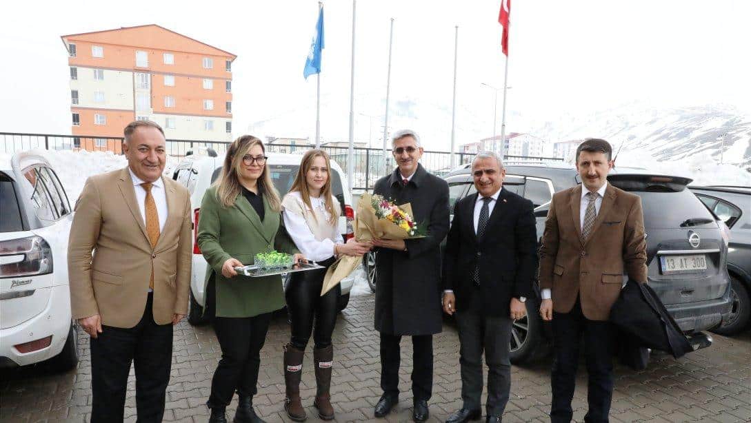 Milli Eğitim Bakan Yardımcısı Nazif Yılmaz Bitlis'de