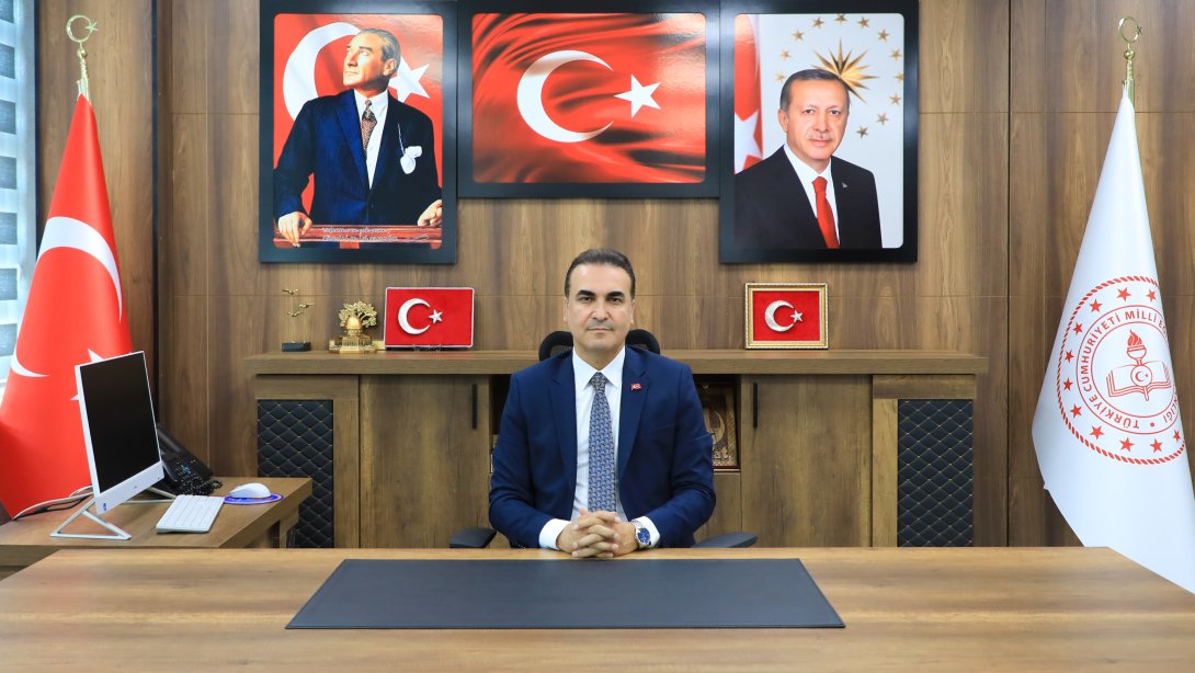 İl Millî Eğitim Müdürümüz Tayfun Özyolcu'nun Cumhuriyet Bayramı Kutlama Mesajı 